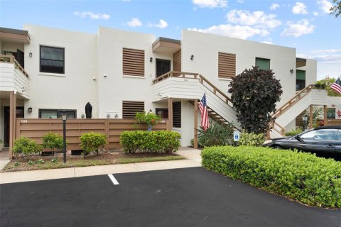 Condo in Bradenton, Florida, 2 bedrooms № 2214490