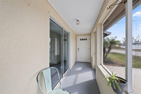 House in Bradenton, Florida 2 bedrooms, 85.75 sq.m. № 1533469 - photo 5
