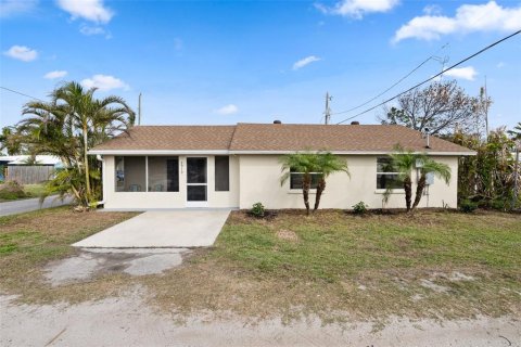 House in Bradenton, Florida 2 bedrooms, 85.75 sq.m. № 1533469 - photo 1