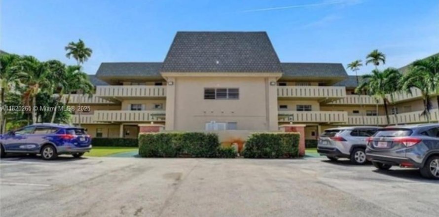 Condo in Hollywood, Florida, 2 bedrooms № 1818747