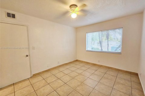 Copropriété à vendre à Tamarac, Floride: 1 chambre, 64.57 m2 № 1852323 - photo 18