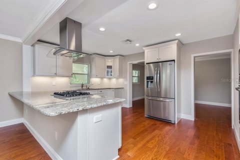 Casa en venta en Orlando, Florida, 4 dormitorios, 337.79 m2 № 2148019 - foto 6