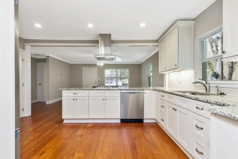 Casa en venta en Orlando, Florida, 4 dormitorios, 337.79 m2 № 2148019 - foto 10