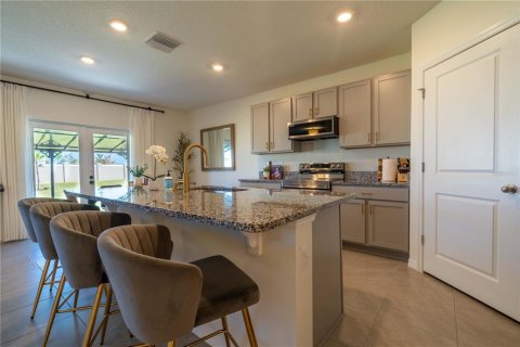Villa ou maison à vendre à Wesley Chapel, Floride: 4 chambres, 220.36 m2 № 2428936 - photo 6