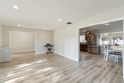 Villa ou maison à vendre à Longwood, Floride: 4 chambres, 227.52 m2 № 2419092 - photo 7