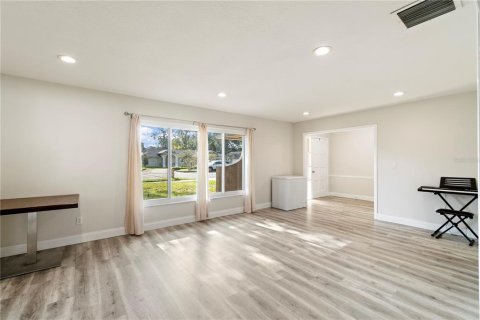 Villa ou maison à vendre à Longwood, Floride: 4 chambres, 227.52 m2 № 2419092 - photo 6