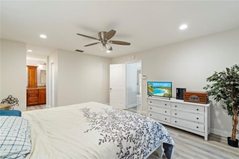 Villa ou maison à vendre à Longwood, Floride: 4 chambres, 227.52 m2 № 2419092 - photo 25