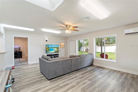 Villa ou maison à vendre à Longwood, Floride: 4 chambres, 227.52 m2 № 2419092 - photo 21