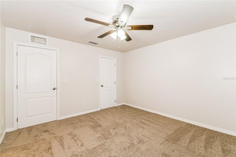 Casa en alquiler en Lehigh Acres, Florida, 3 dormitorios, 130.81 m2 № 1433918 - foto 12