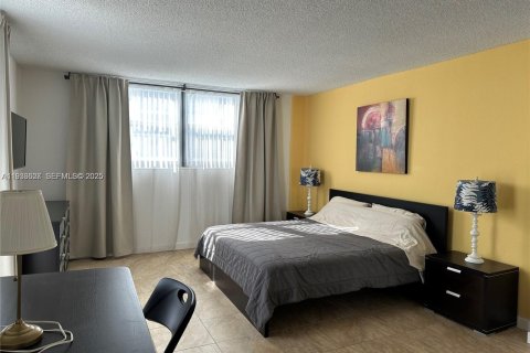 Copropriété à vendre à Hollywood, Floride: 2 chambres, 126.16 m2 № 1994609 - photo 10