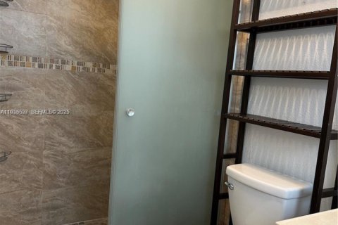 Copropriété à vendre à Hollywood, Floride: 2 chambres, 126.16 m2 № 1994609 - photo 11