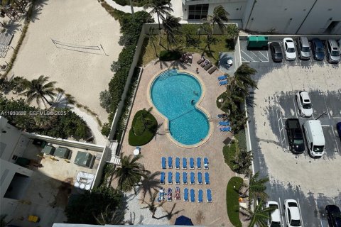 Copropriété à vendre à Hollywood, Floride: 2 chambres, 126.16 m2 № 1994609 - photo 4