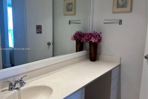 Copropriété à vendre à Hollywood, Floride: 2 chambres, 126.16 m2 № 1994609 - photo 21