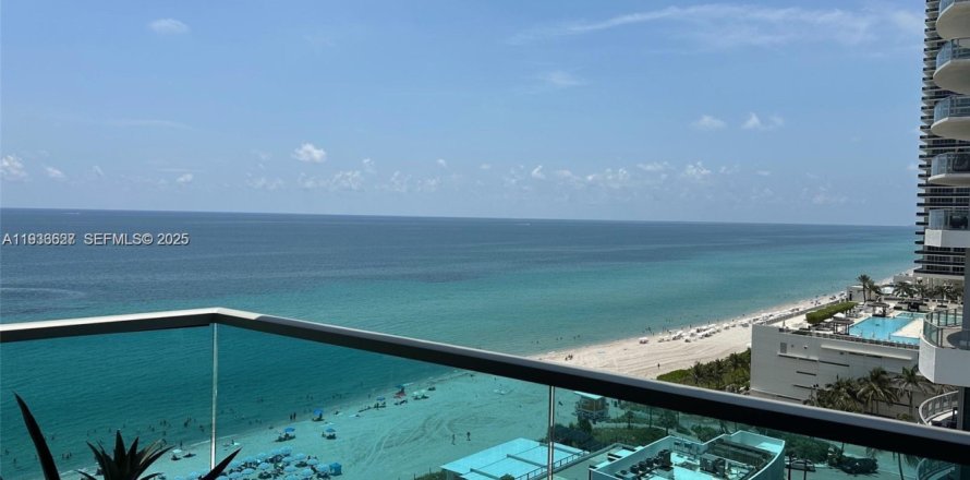 Condo à Hollywood, Floride, 2 chambres  № 1994609