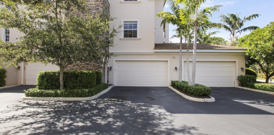 Immobilier commercial à North Palm Beach, Floride 3 chambres, 219.9 m2 № 1135483