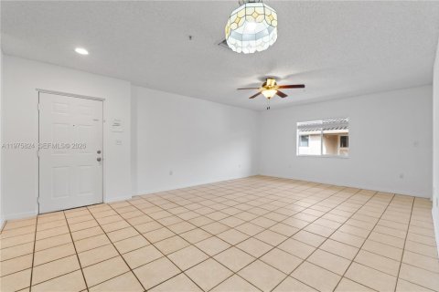 Купить кондоминиум в Корал-Спрингс, Флорида 2 спальни, 112.41м2, № 2040163 - фото 14