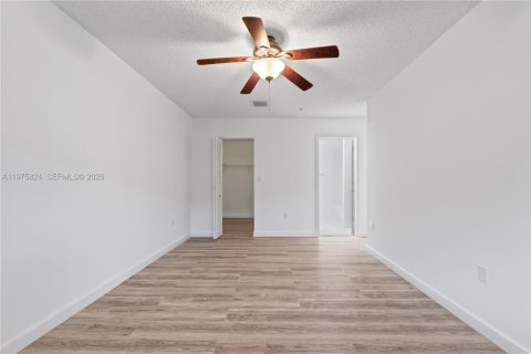 Купить кондоминиум в Корал-Спрингс, Флорида 2 спальни, 112.41м2, № 2040163 - фото 12