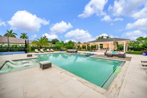 Villa ou maison à vendre à Miami, Floride: 5 chambres, 343.92 m2 № 1928309 - photo 21