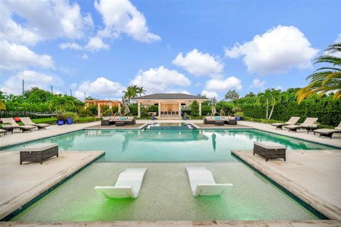 Villa ou maison à vendre à Miami, Floride: 5 chambres, 343.92 m2 № 1928309 - photo 20