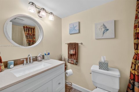 Купить кондоминиум в Лодердейл-Лейкс, Флорида 2 спальни, 89.19м2, № 2015882 - фото 22