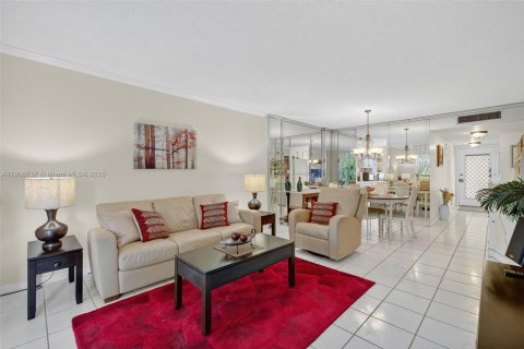 Купить кондоминиум в Лодердейл-Лейкс, Флорида 2 спальни, 89.19м2, № 2015882 - фото 9