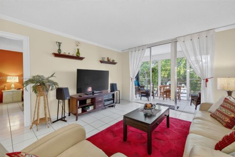 Купить кондоминиум в Лодердейл-Лейкс, Флорида 2 спальни, 89.19м2, № 2015882 - фото 2