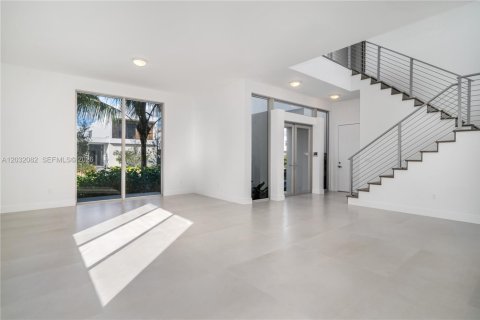 Villa ou maison à vendre à Weston, Floride: 5 chambres, 353.96 m2 № 2265352 - photo 5