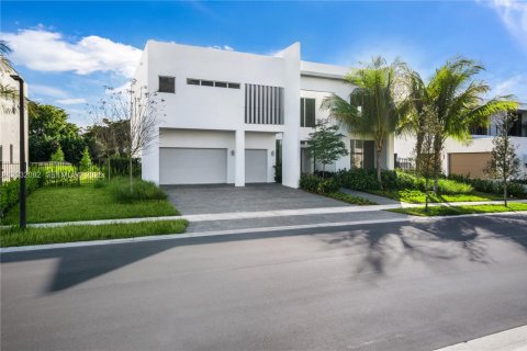 Villa ou maison à Weston, Floride 5 chambres, 353.96 m2 № 2265352