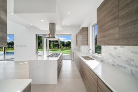 Villa ou maison à vendre à Weston, Floride: 5 chambres, 353.96 m2 № 2265352 - photo 9