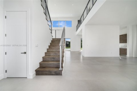 Villa ou maison à vendre à Weston, Floride: 5 chambres, 353.96 m2 № 2265352 - photo 4