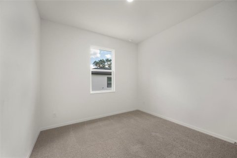 Villa ou maison à vendre à Poinciana, Floride: 5 chambres, 184.32 m2 № 2143000 - photo 21