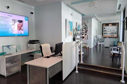 Immobilier commercial à vendre à Winter Park, Floride: 166.3 m2 № 2406481 - photo 5
