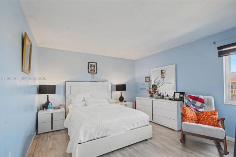 Condominio en venta en Miami, Florida, 2 dormitorios, 91.97 m2 № 2032120 - foto 12