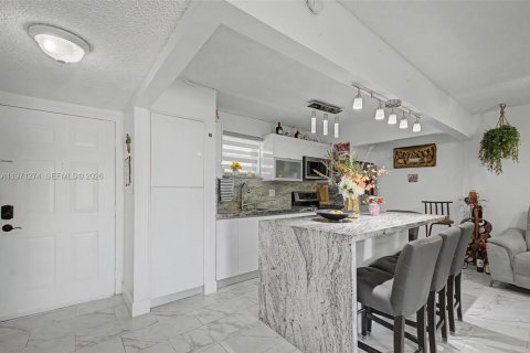 Condominio en venta en Miami, Florida, 2 dormitorios, 91.97 m2 № 2032120 - foto 6