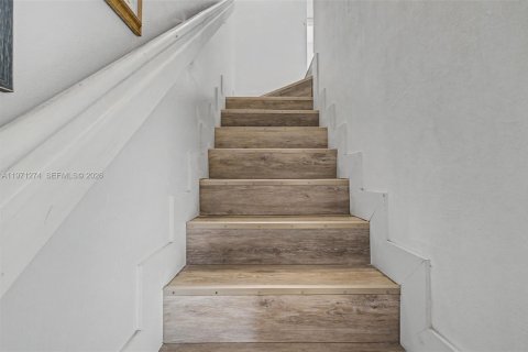 Condominio en venta en Miami, Florida, 2 dormitorios, 91.97 m2 № 2032120 - foto 11