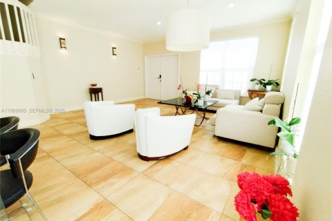 House in Boca Raton, Florida 4 bedrooms, 260.22 sq.m. № 2030897 - photo 6