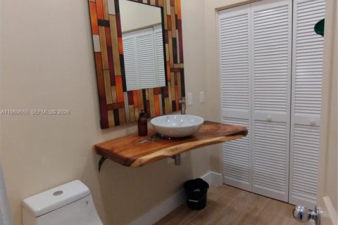 House in Boca Raton, Florida 4 bedrooms, 260.22 sq.m. № 2030897 - photo 9