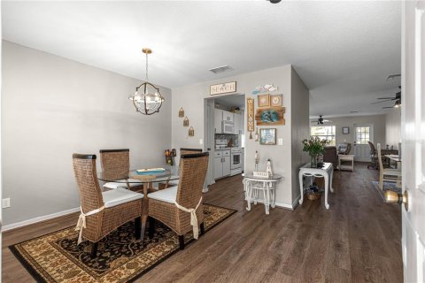 House in Ocala, Florida 2 bedrooms, 135.82 sq.m. № 2094050 - photo 10