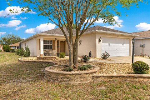 House in Ocala, Florida 2 bedrooms, 135.82 sq.m. № 2094050 - photo 4