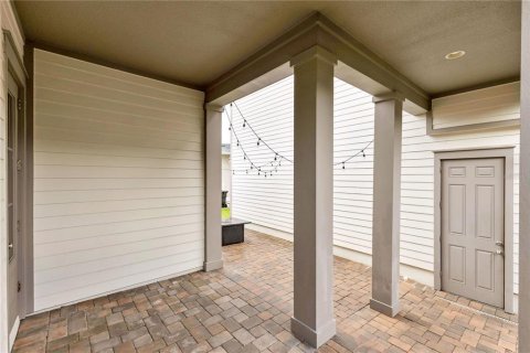 House in Orlando, Florida 4 bedrooms, 234.67 sq.m. № 1914739 - photo 28