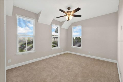 House in Orlando, Florida 4 bedrooms, 234.67 sq.m. № 1914739 - photo 14