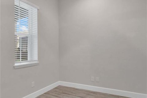 House in Orlando, Florida 4 bedrooms, 234.67 sq.m. № 1914739 - photo 17