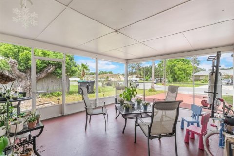 Casa en venta en Orlando, Florida, 3 dormitorios, 99.5 m2 № 1907804 - foto 2