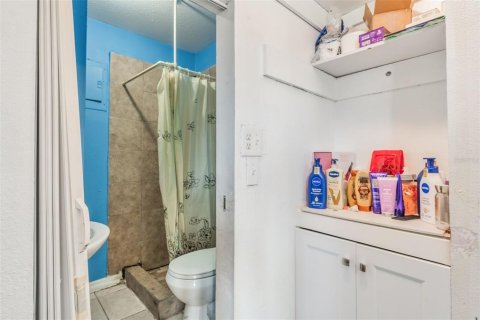 Casa en venta en Orlando, Florida, 3 dormitorios, 99.5 m2 № 1907804 - foto 16
