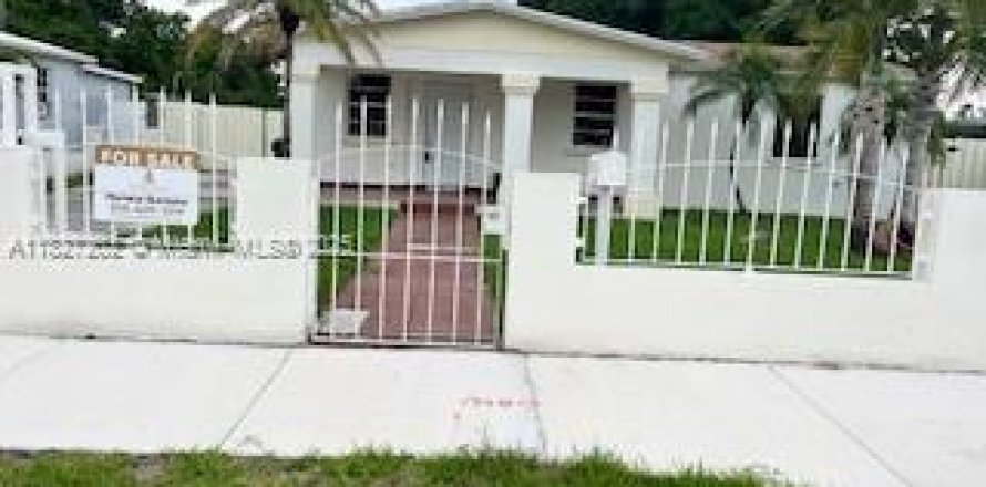 Дом в Хайалиа, Флорида 2 спальни, 123.28м2 № 1942343