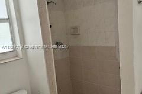 Купить виллу или дом в Хайалиа, Флорида 2 спальни, 123.28м2, № 1942343 - фото 10