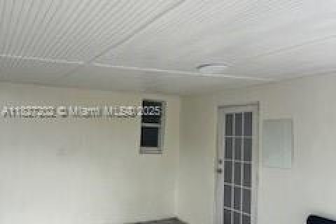 Купить виллу или дом в Хайалиа, Флорида 2 спальни, 123.28м2, № 1942343 - фото 23