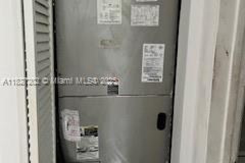 Купить виллу или дом в Хайалиа, Флорида 2 спальни, 123.28м2, № 1942343 - фото 4