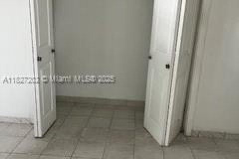 Купить виллу или дом в Хайалиа, Флорида 2 спальни, 123.28м2, № 1942343 - фото 6