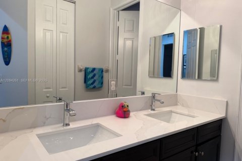 Casa en venta en Cooper City, Florida, 4 dormitorios, 273.32 m2 № 2390334 - foto 18